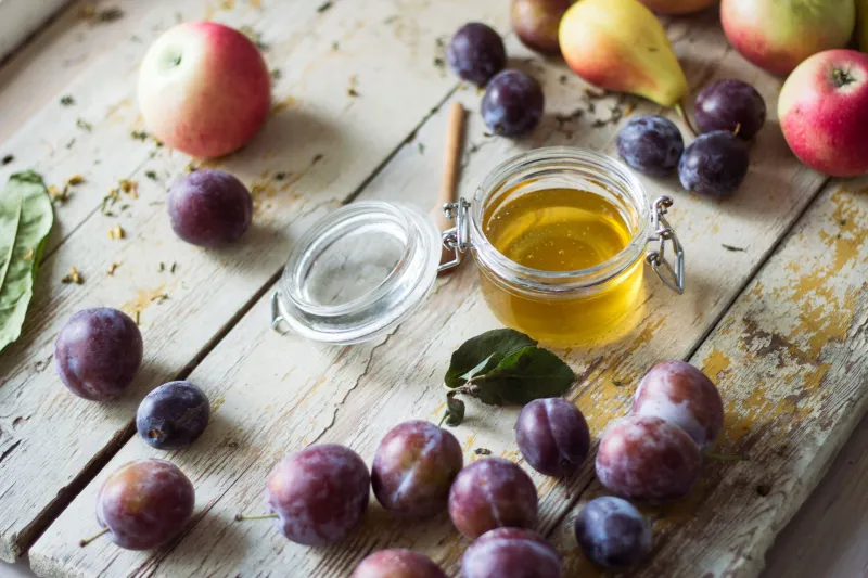 Ritrovare il Dolce: Come Riconnettersi con gli Zuccheri Naturali e Liberarsi dalla Dipendenza da Quelli Raffinati